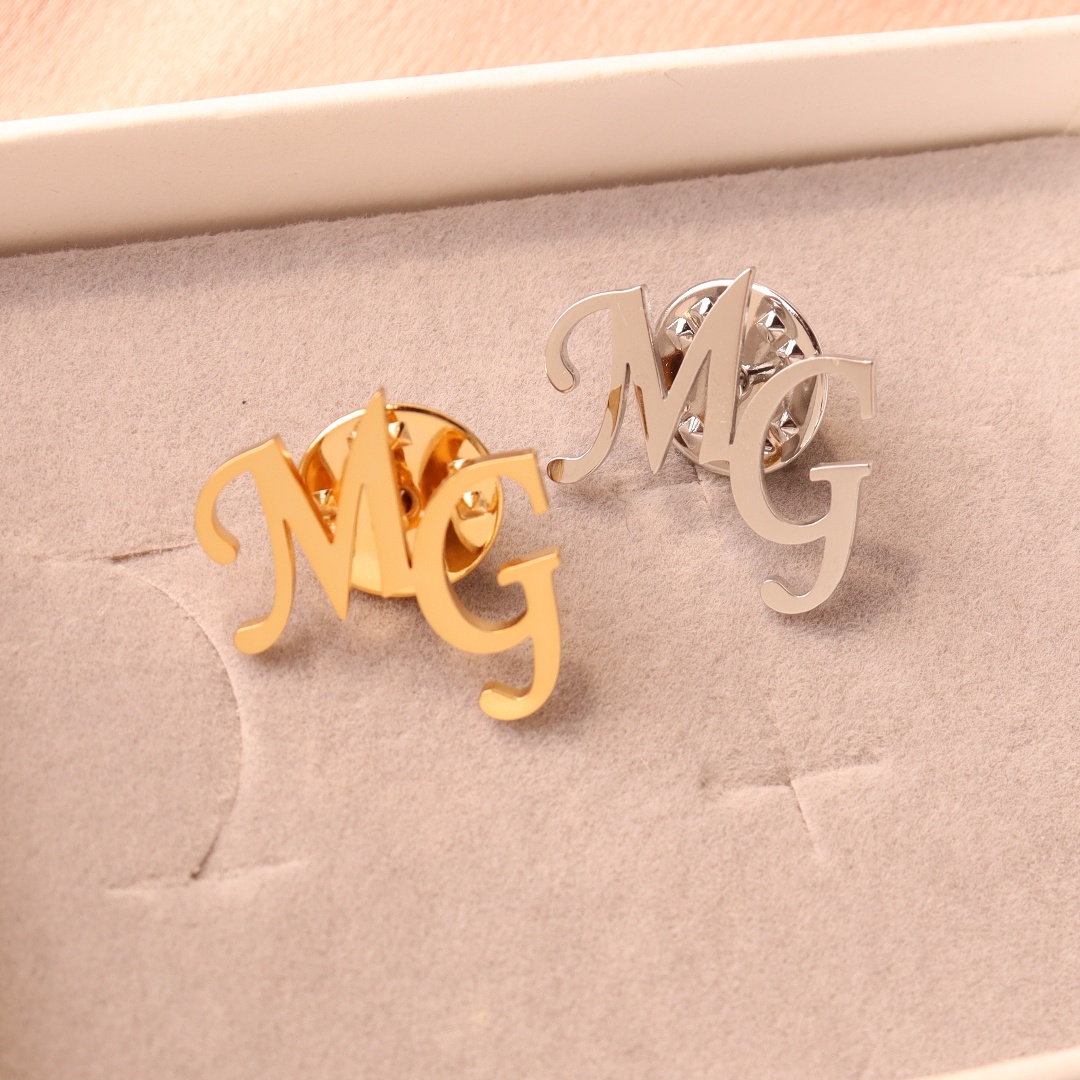 Custom Initials Brooch For Gro - Tuxedo Lapel Pin 评论和价格
