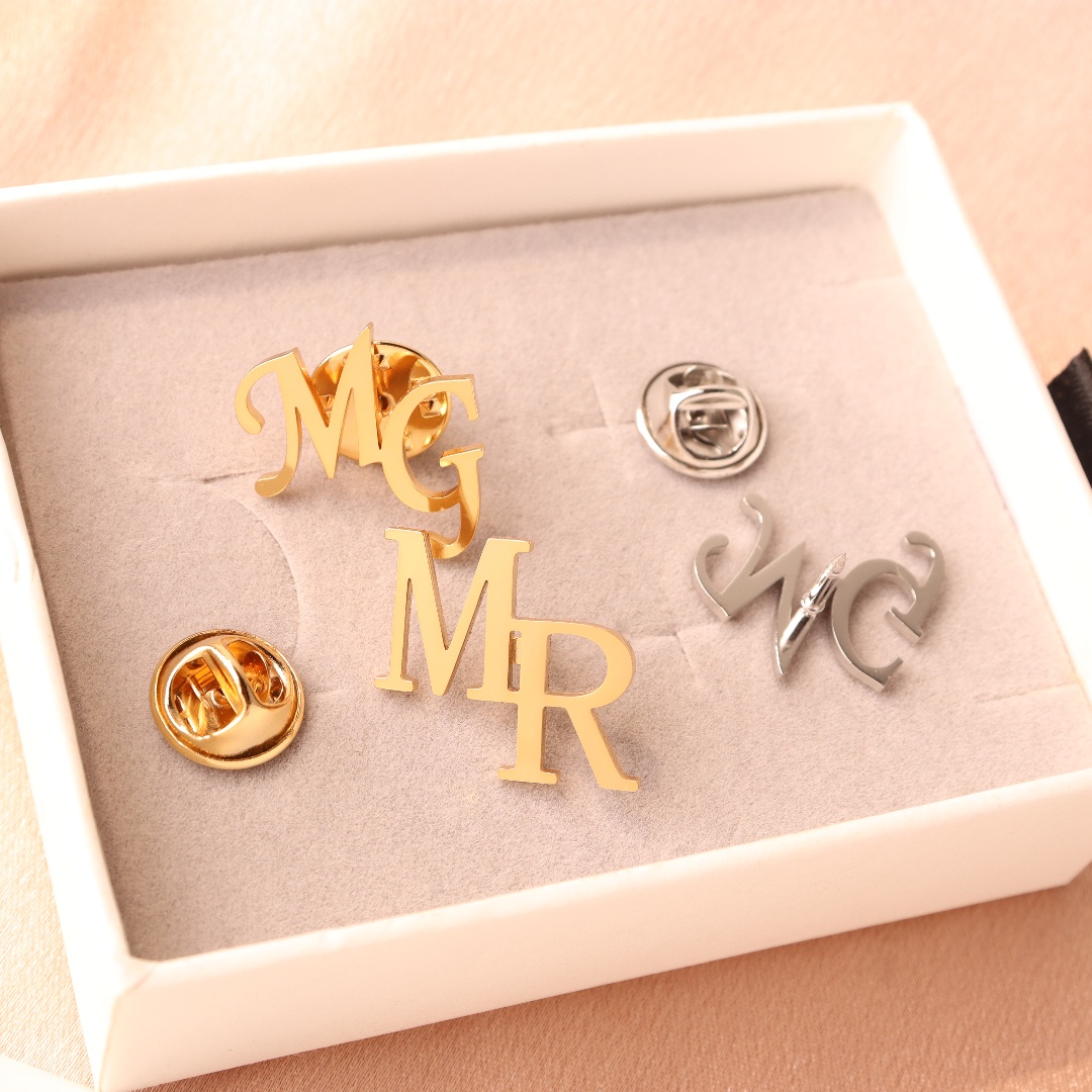 Custom Initials Brooch For Gro - Tuxedo Lapel Pin 评论和价格